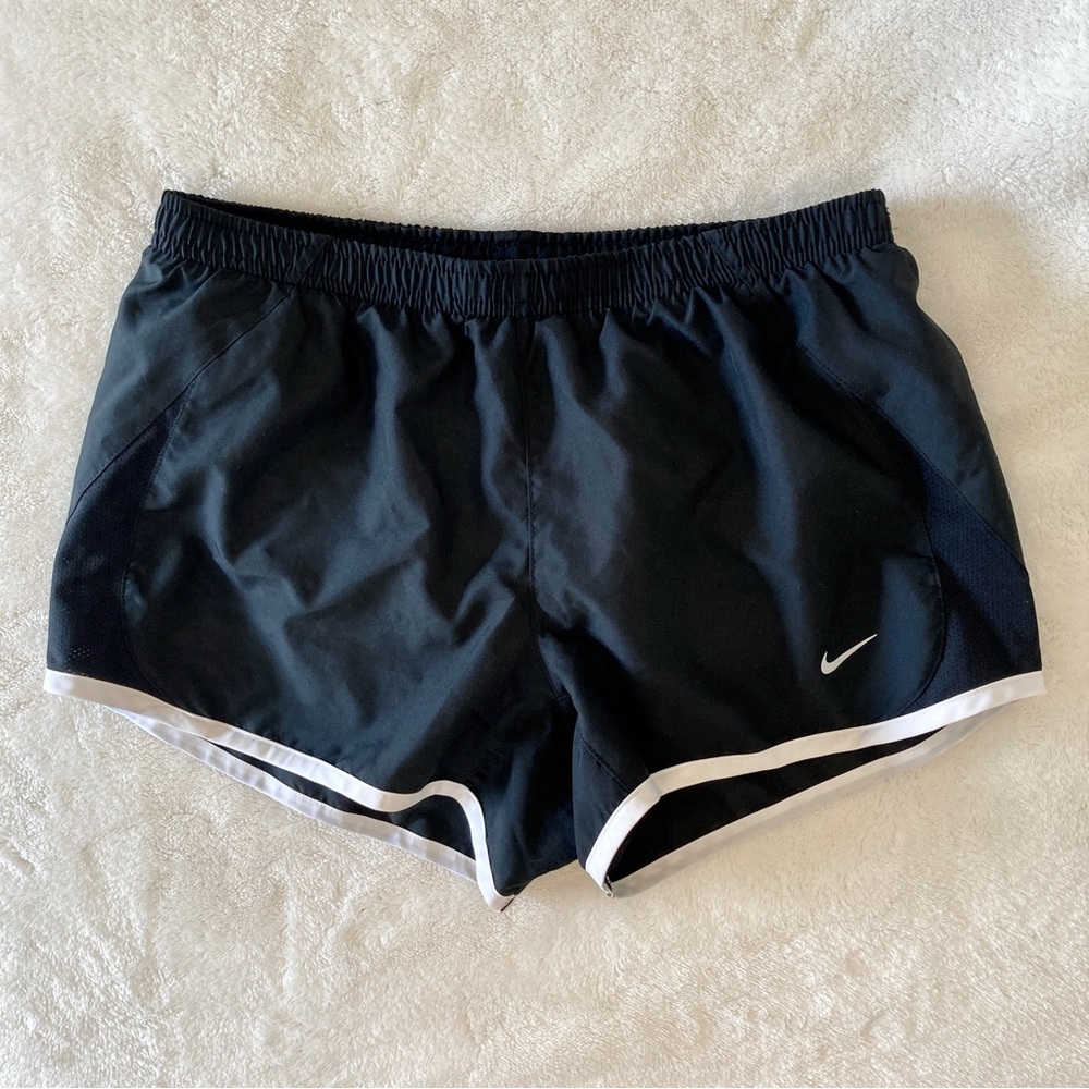 Nike Womens Running Dri-Fit Tempo Shorts Small Black 3 Inch Inseam